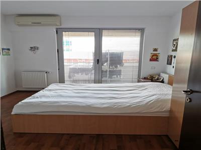 Apartament  3 camere de vanzareQuadra