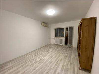 vanzare apartament 2 camere calea mosilor/ bulevardul carol Bucuresti