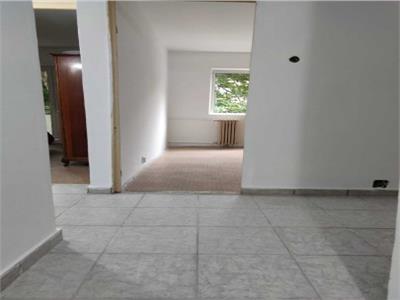 Apartament de vanzare 4 camere Crangasi
