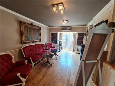 Vanzare apartament 4 camere zona Unirii