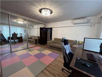 Vanzare apartament 2 camere Nerva Traian cu centrala proprie vedere pe fata