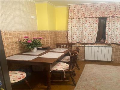 Vanzare apartament 4 camere zona Mosilor