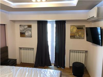 Inchiriere apartament 3 camere zona Decebal