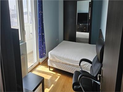 Apartament de vanzare 3 camere zona Nerva Traian