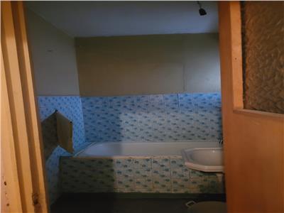 Apartament 3 camere de vanzare Drumul Taberei