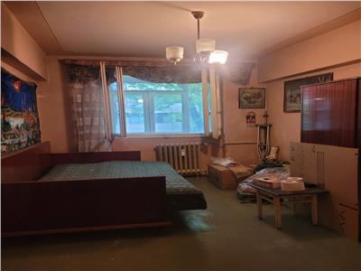 Apartament 3 camere de vanzare Drumul Taberei