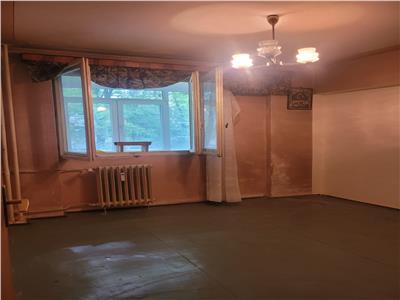 Apartament 3 camere de vanzare Drumul Taberei