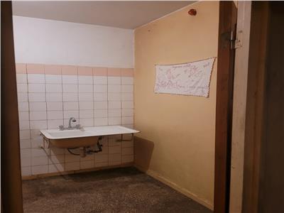 Apartament 3 camere de vanzare Drumul Taberei