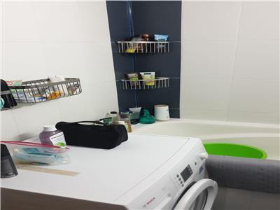 Apartament 4 camere de vanzare Gorjului