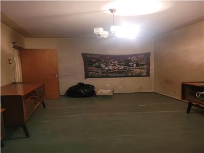 Apartament 3 camere de vanzare Drumul Taberei
